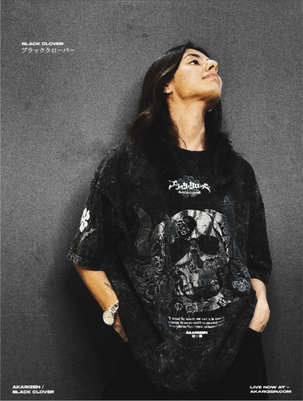 AKARIZEN BLACK CLOVER STONE WASHED OVERSIZED T-SHIRT