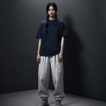 AKARIZEN ESSENTIALS / PLAIN OVERSIZED TEE - CHARCOAL BLACK