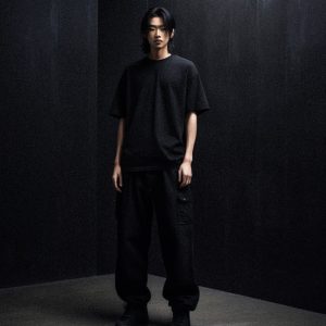 AKARIZEN ESSENTIALS / PLAIN OVERSIZED TEE - BLACK